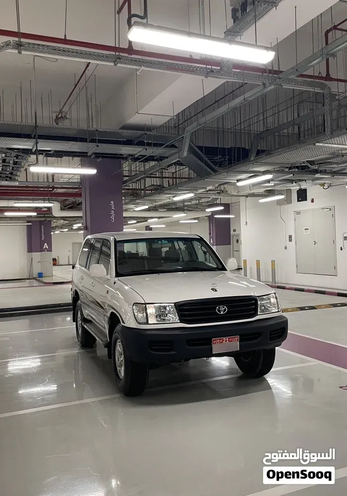Toyota Land Cruiser 2001 photo 3