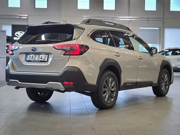 Subaru Outback 2025 photo 3