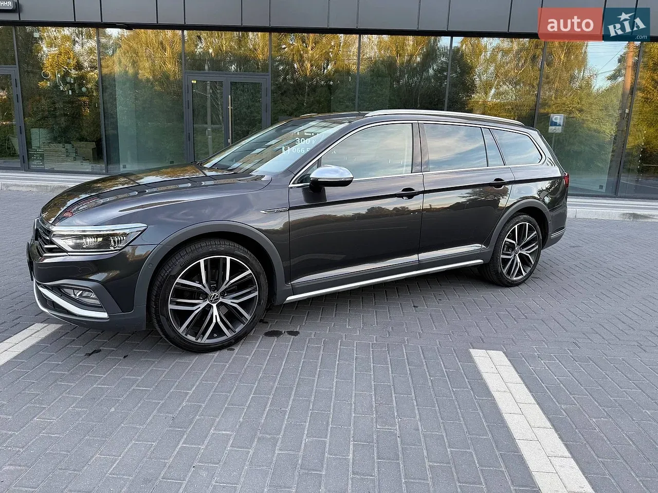 Volkswagen Passat Alltrack 2021 photo 2