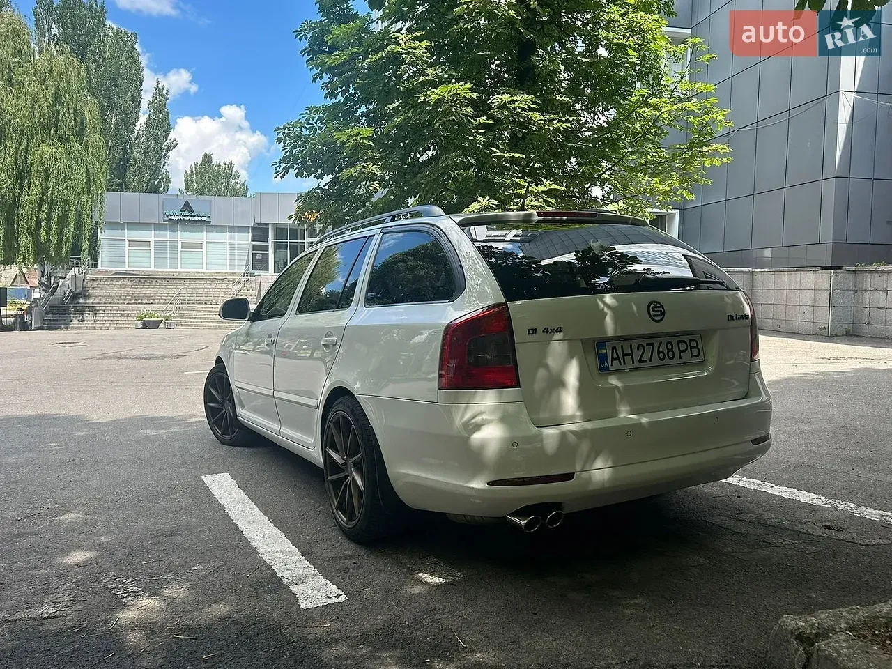 Skoda Octavia 2011 photo 3