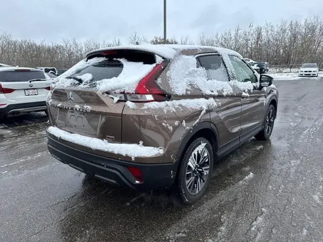 Mitsubishi Eclipse Cross 2023 photo 4
