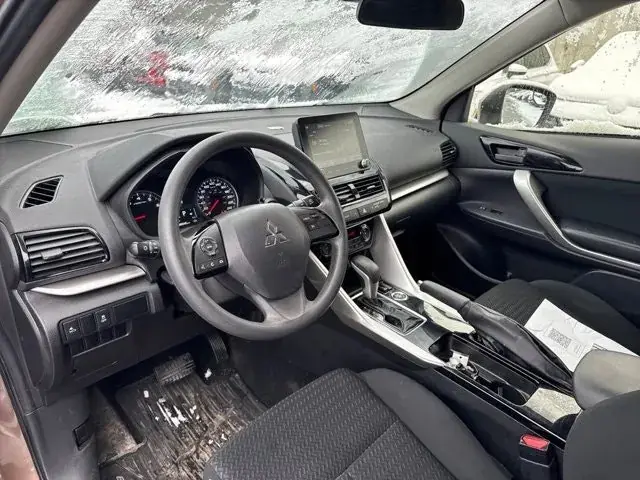 Mitsubishi Eclipse Cross 2023 photo 5