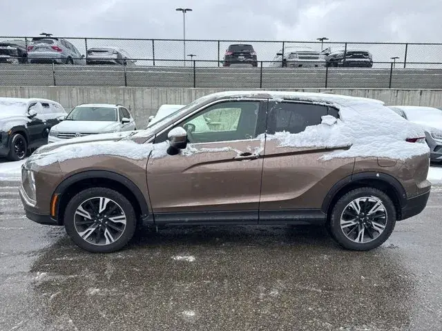 Mitsubishi Eclipse Cross 2023 photo 2
