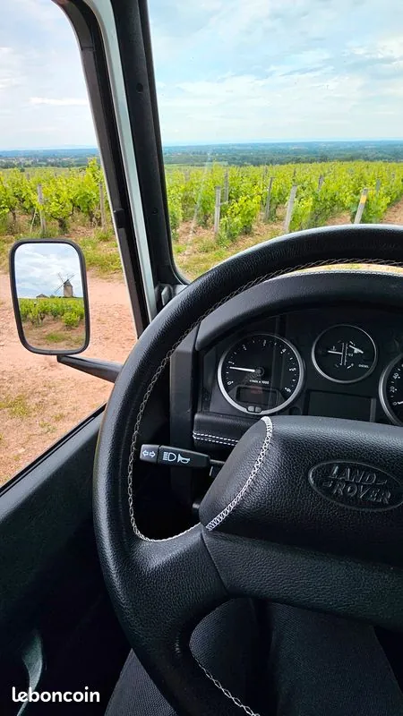 Land Rover Defender 2013 photo 4