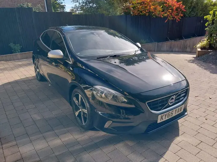 Volvo V40