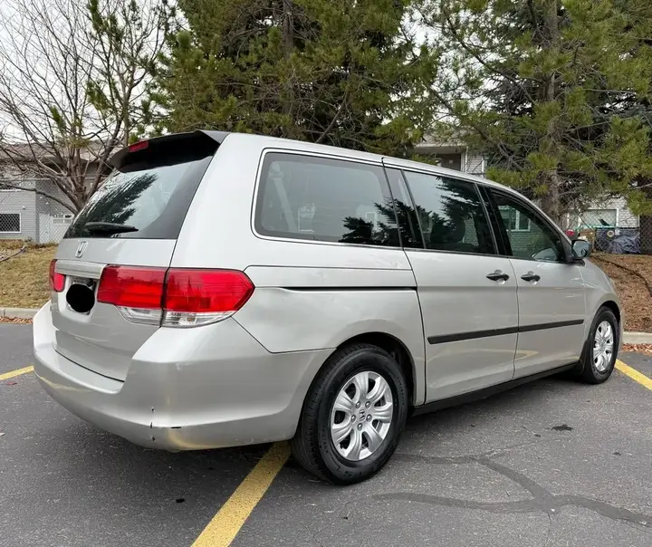 Honda Odyssey 2009 photo 4