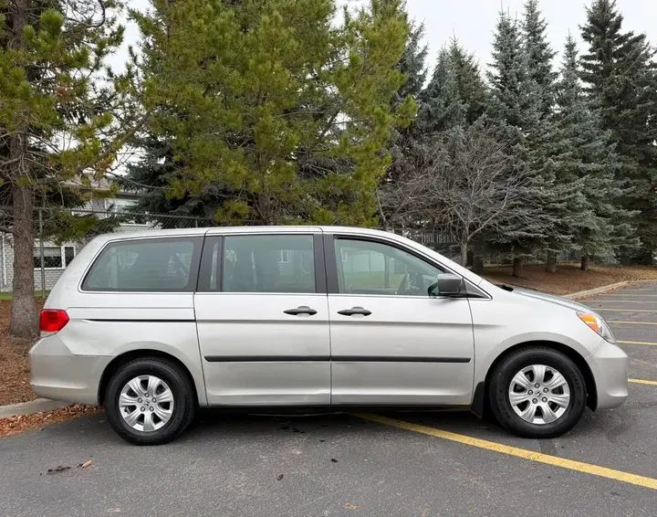 Honda Odyssey 2009 photo 5