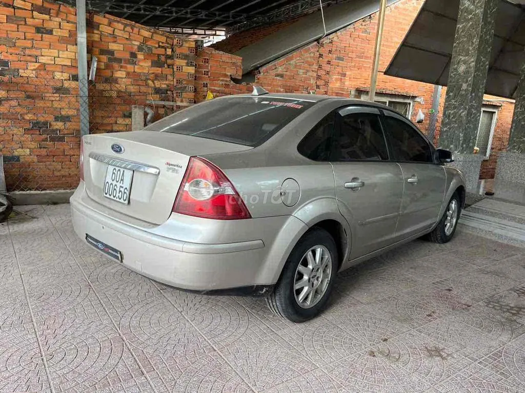 Ford Focus 2009 photo 4