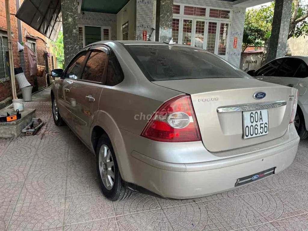 Ford Focus 2009 photo 3