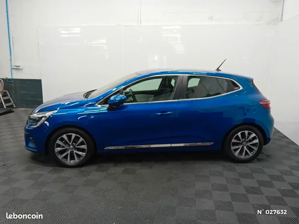 Renault Clio 2021 photo 2