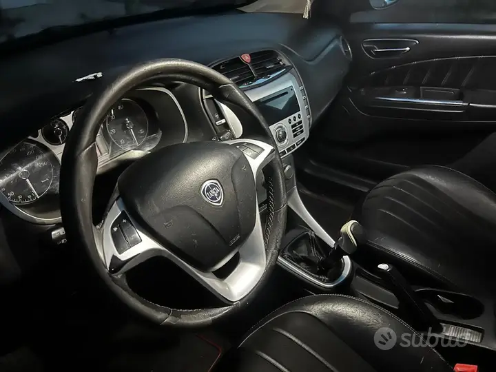 Lancia Delta 2009 photo 5