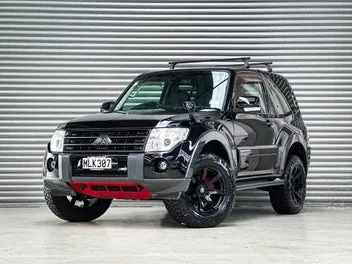 Mitsubishi Pajero 2009 photo 2