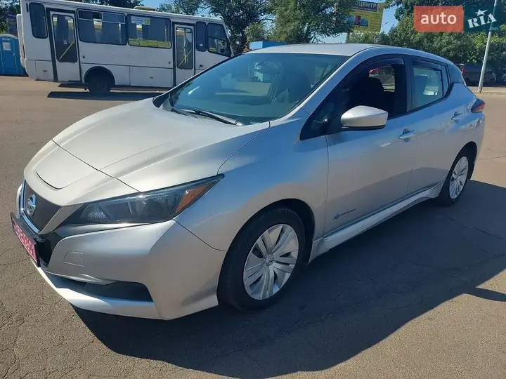 Nissan Leaf 2018 photo 3