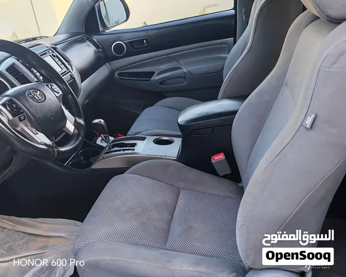 Toyota Tacoma 2014 photo 2