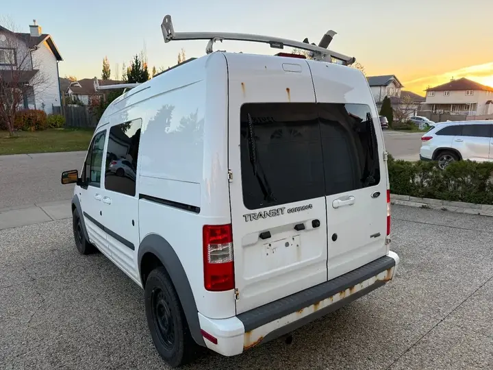 Ford Transit 2013 photo 2