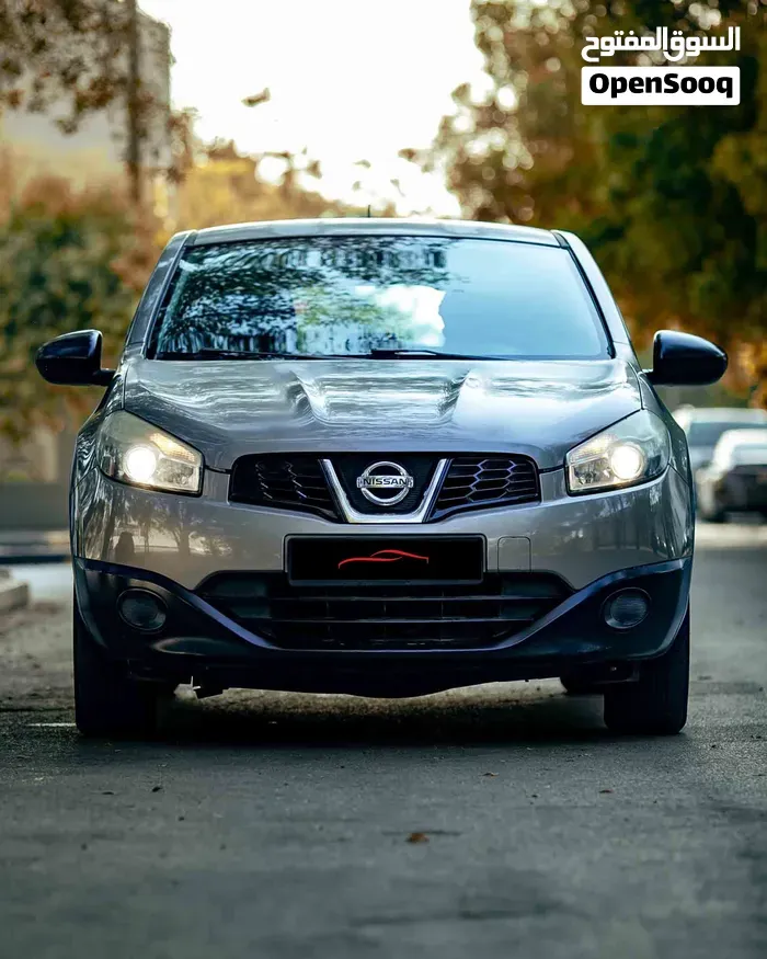 Nissan Qashqai 2012 photo 2