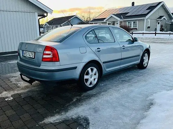Skoda Octavia 2005 photo 3