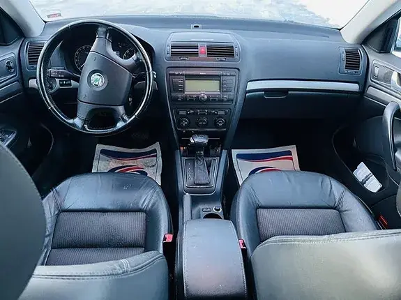 Skoda Octavia 2005 photo 4
