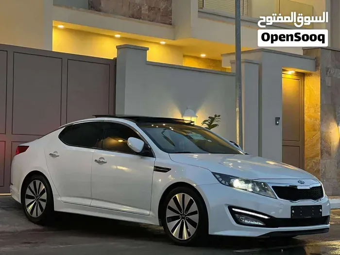 Kia K5 2012 photo 2