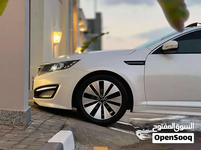 Kia K5 2012 photo 4