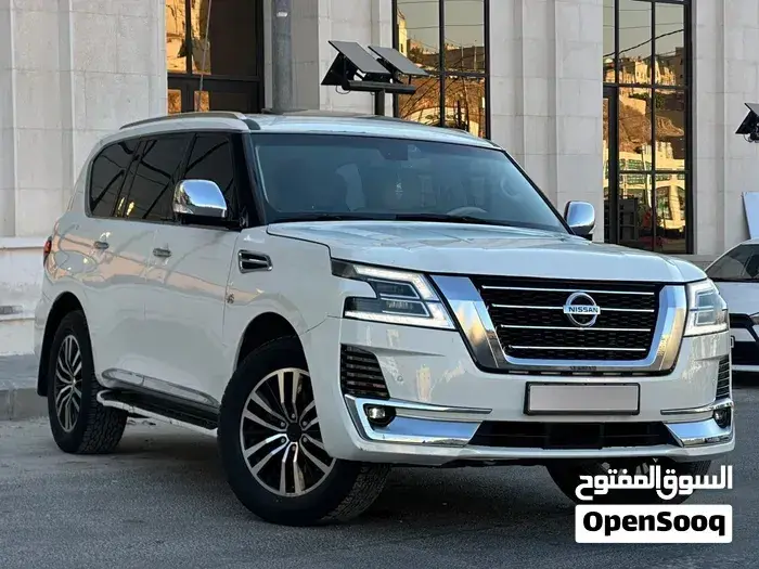 Nissan Patrol 2012 photo 2