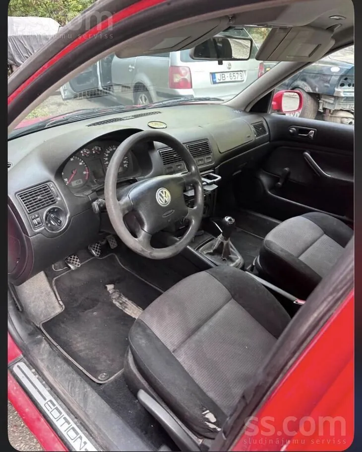 Volkswagen Golf 4 2000 photo 4