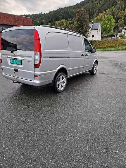 Mercedes-Benz Vito 116 2012 photo 2