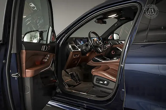BMW X7 2024 photo 4