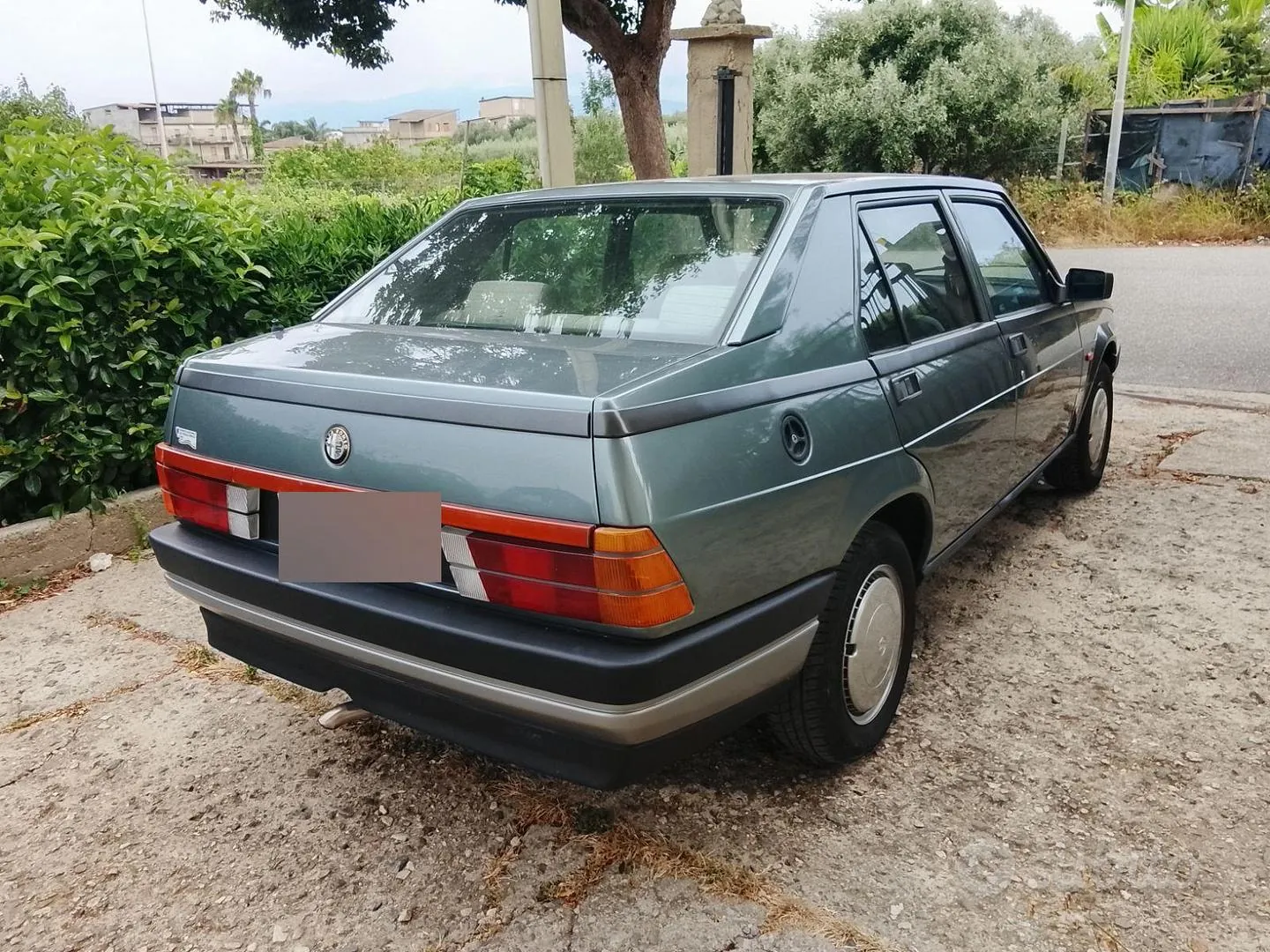 Alfa Romeo 75 1986 photo 2