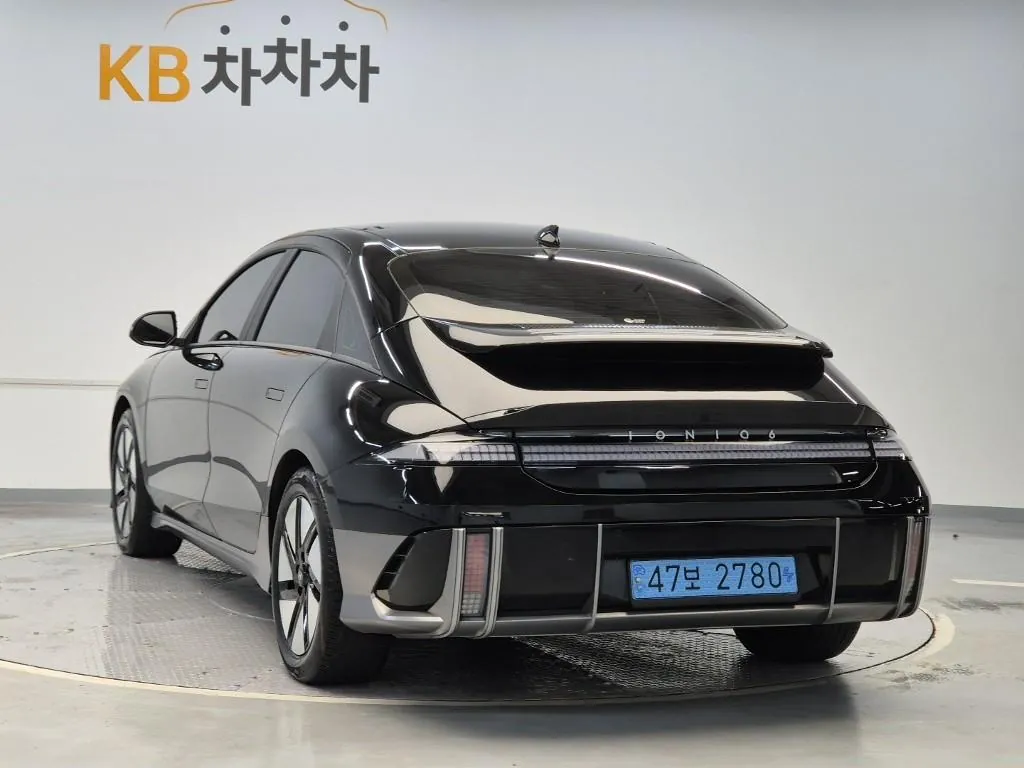 Hyundai Ioniq 6 2025 photo 2