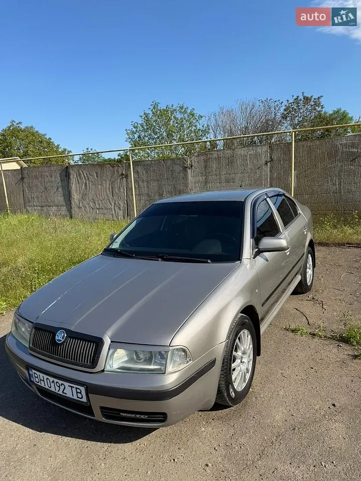 Skoda Octavia 2008 photo 2