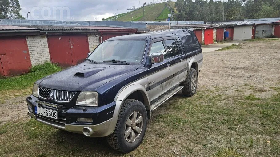 Mitsubishi L 200 2005 photo 2