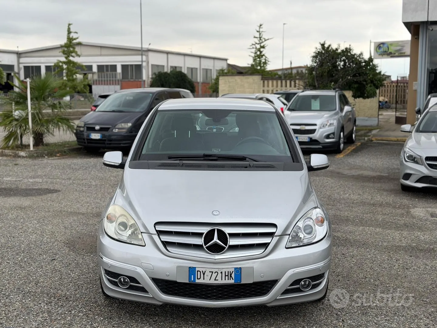 Mercedes-Benz B-Class 2009 photo 2