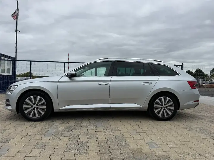 Skoda Superb 2022 photo 5