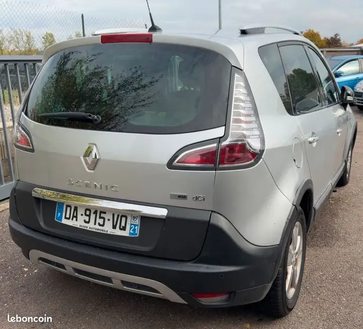 Renault Scenic 2013 photo 2