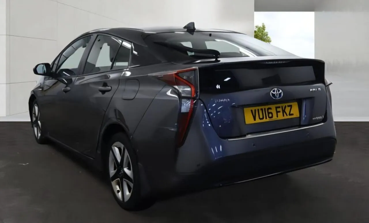 Toyota Prius 2016 photo 5