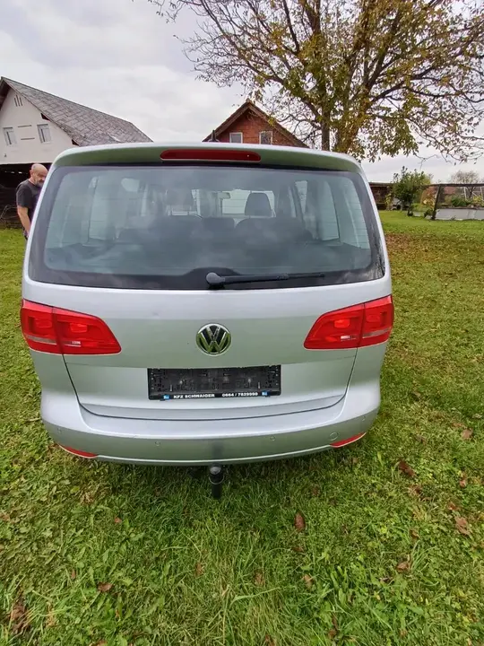 Volkswagen Touran 2015 photo 3