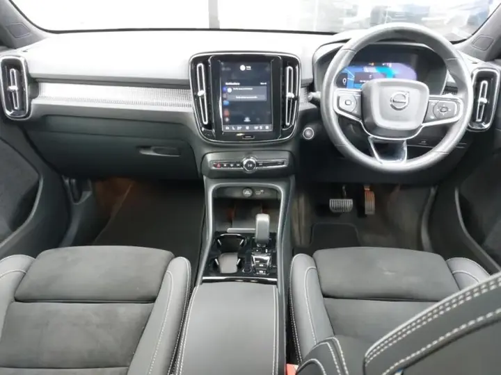 Volvo Xc40 2023 photo 3