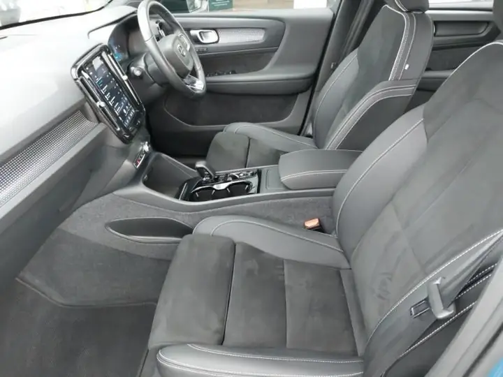 Volvo Xc40 2023 photo 5