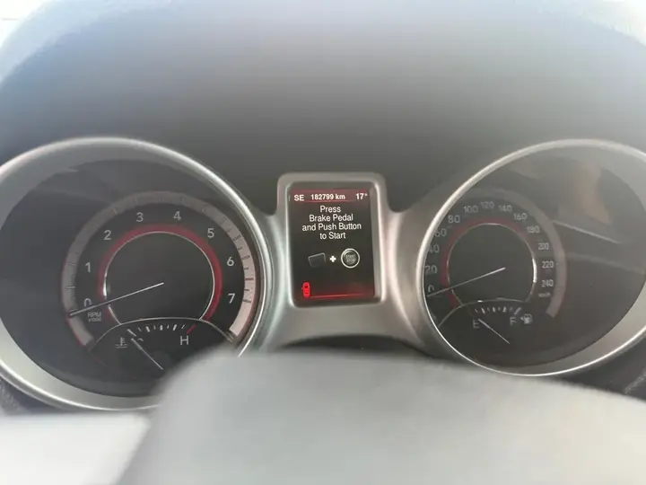 Dodge Journey 2015 photo 5