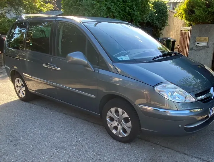 Citroen C8 2010 photo 2