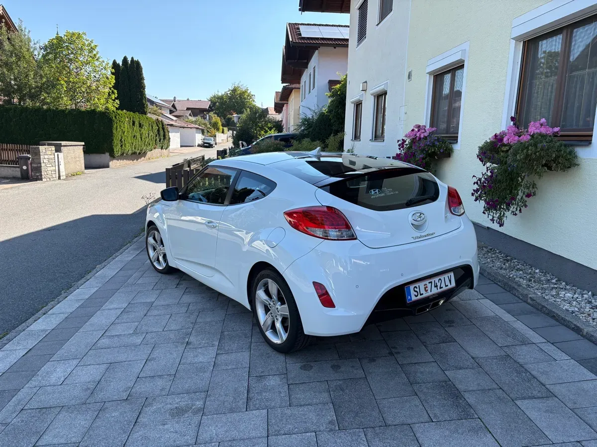Hyundai Veloster 2012 photo 3