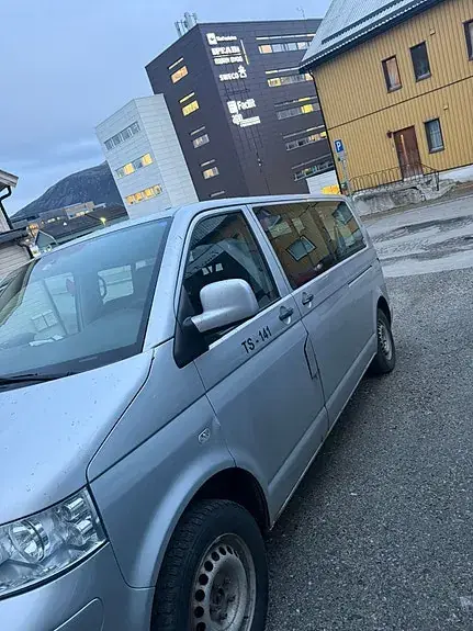 Volkswagen Transporter 2009 photo 3