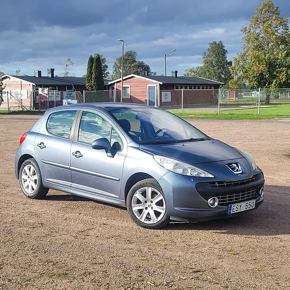 Peugeot 207 2008 photo 2