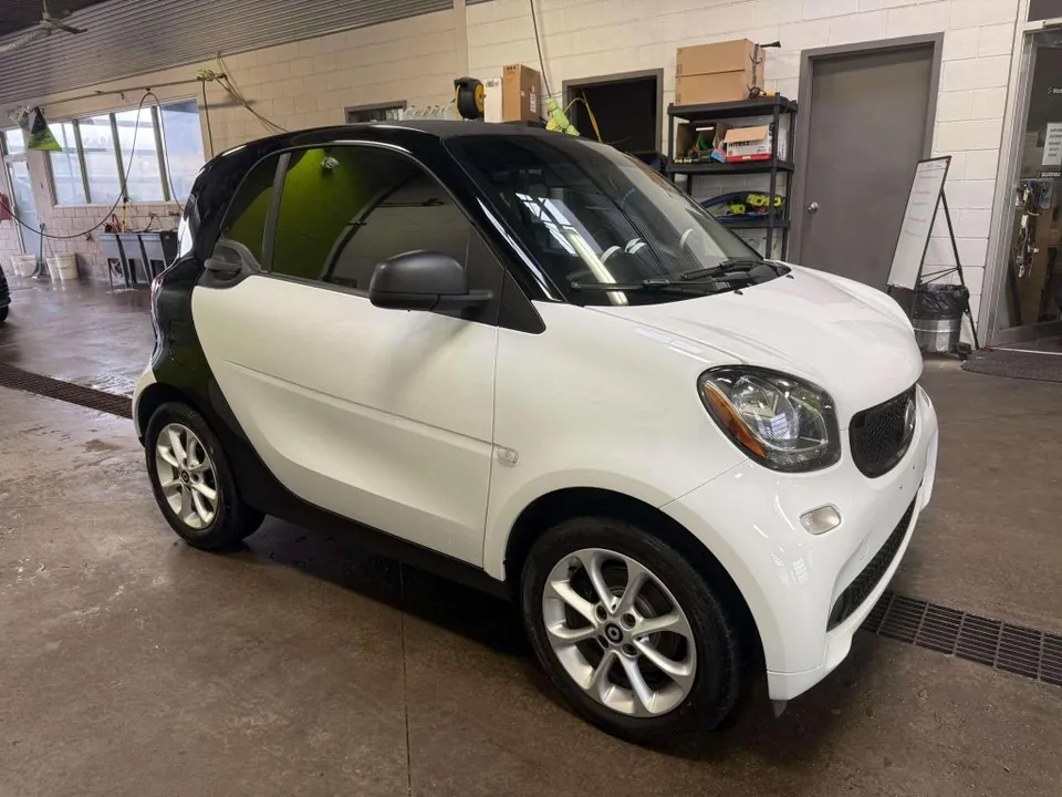 Smart Fortwo 2017 photo 3