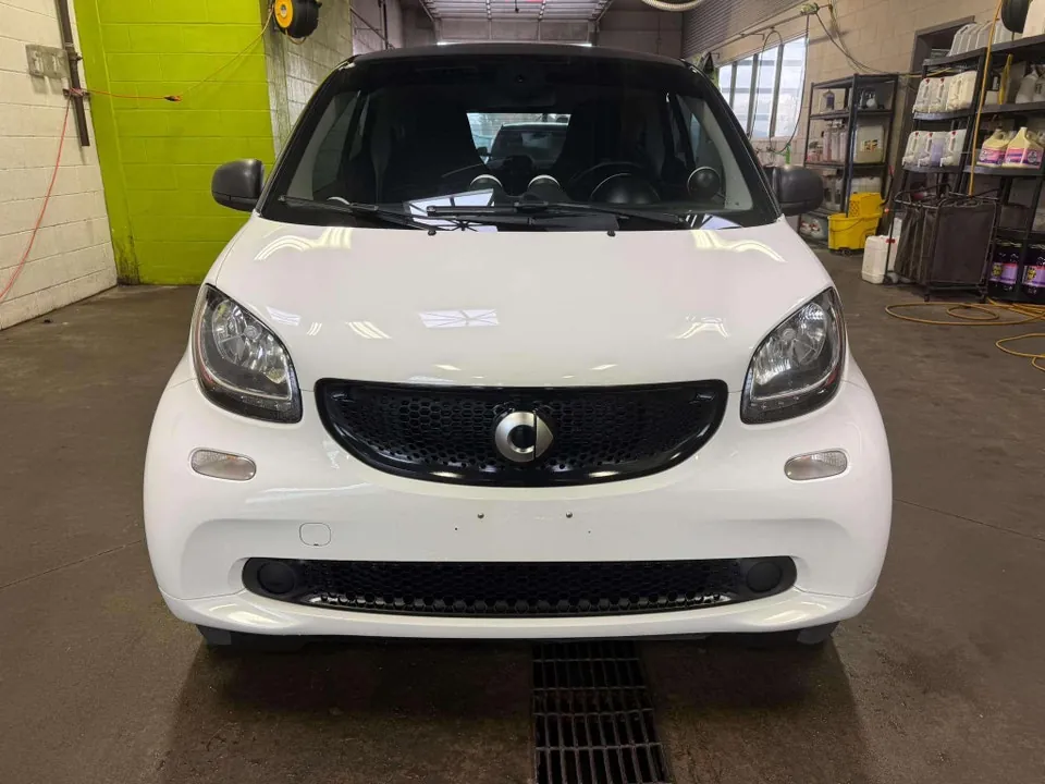Smart Fortwo 2017 photo 2