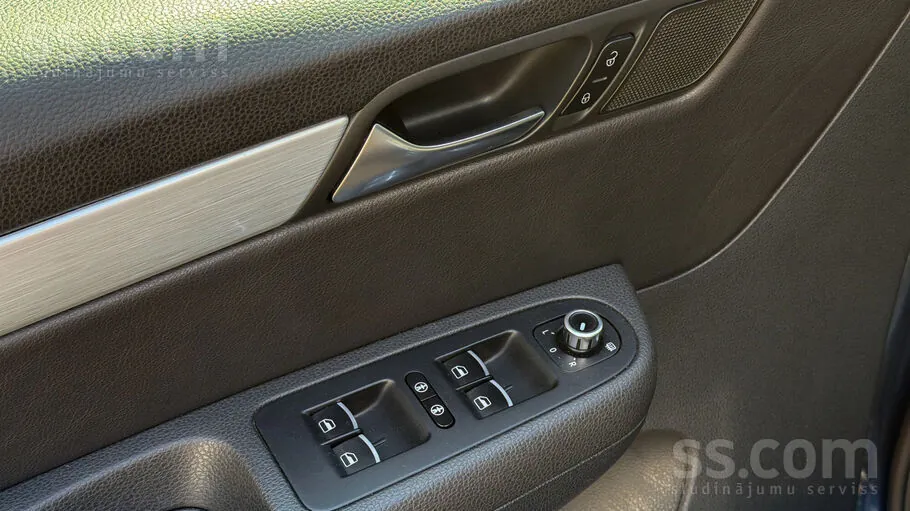 Volkswagen Sharan 2010 photo 4