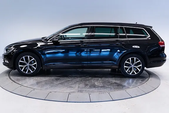 Volkswagen Passat 2016 photo 2