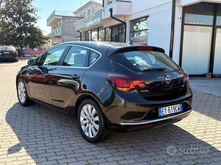 Opel Astra 2015 photo 5