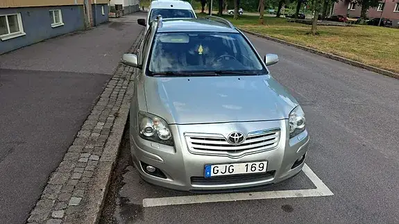 Toyota Avensis 2007 photo 2